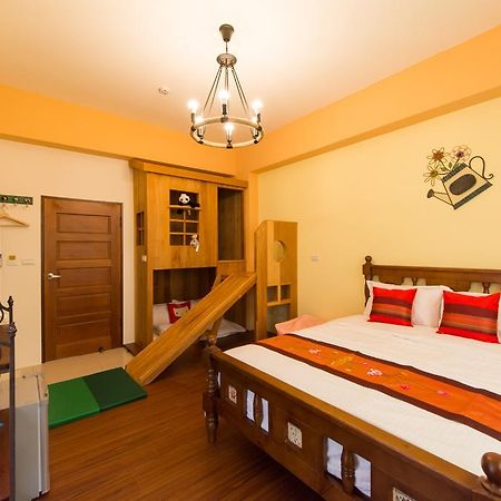 Fruit B&B Jiaoxi Bagian luar foto