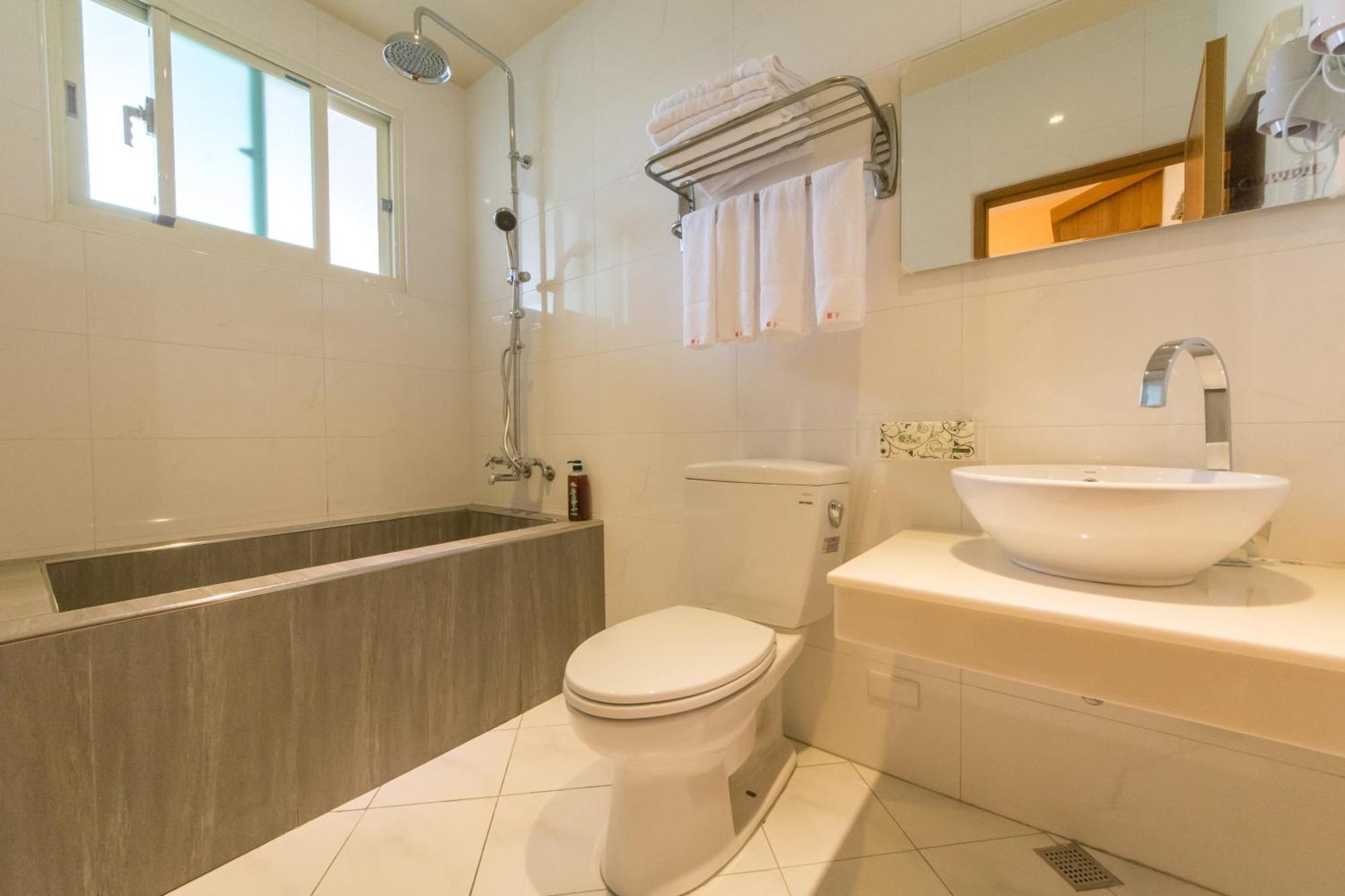 Fruit B&B Jiaoxi Bagian luar foto
