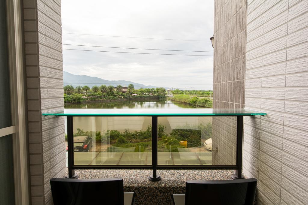 Fruit B&B Jiaoxi Bagian luar foto