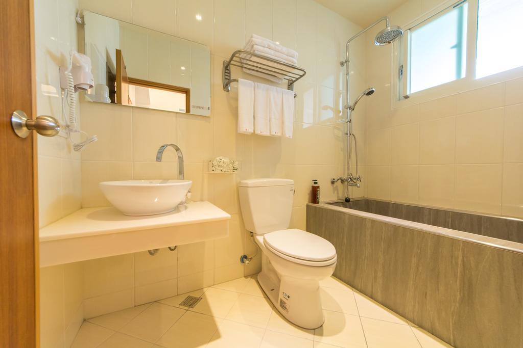 Fruit B&B Jiaoxi Bagian luar foto