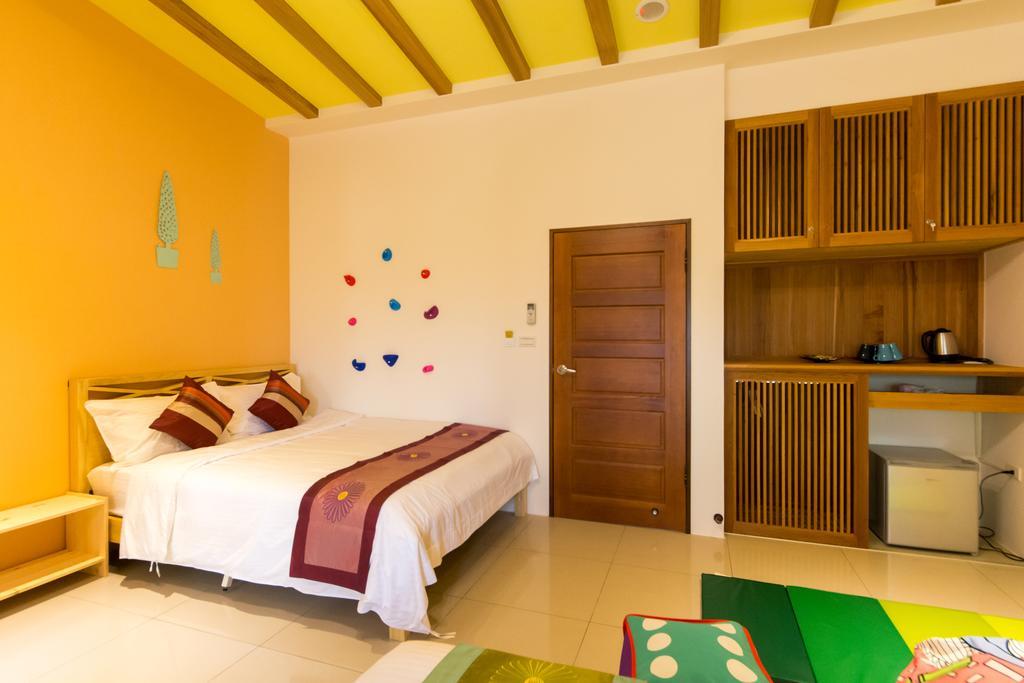 Fruit B&B Jiaoxi Bagian luar foto