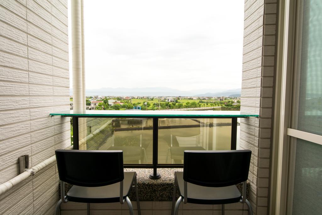 Fruit B&B Jiaoxi Bagian luar foto