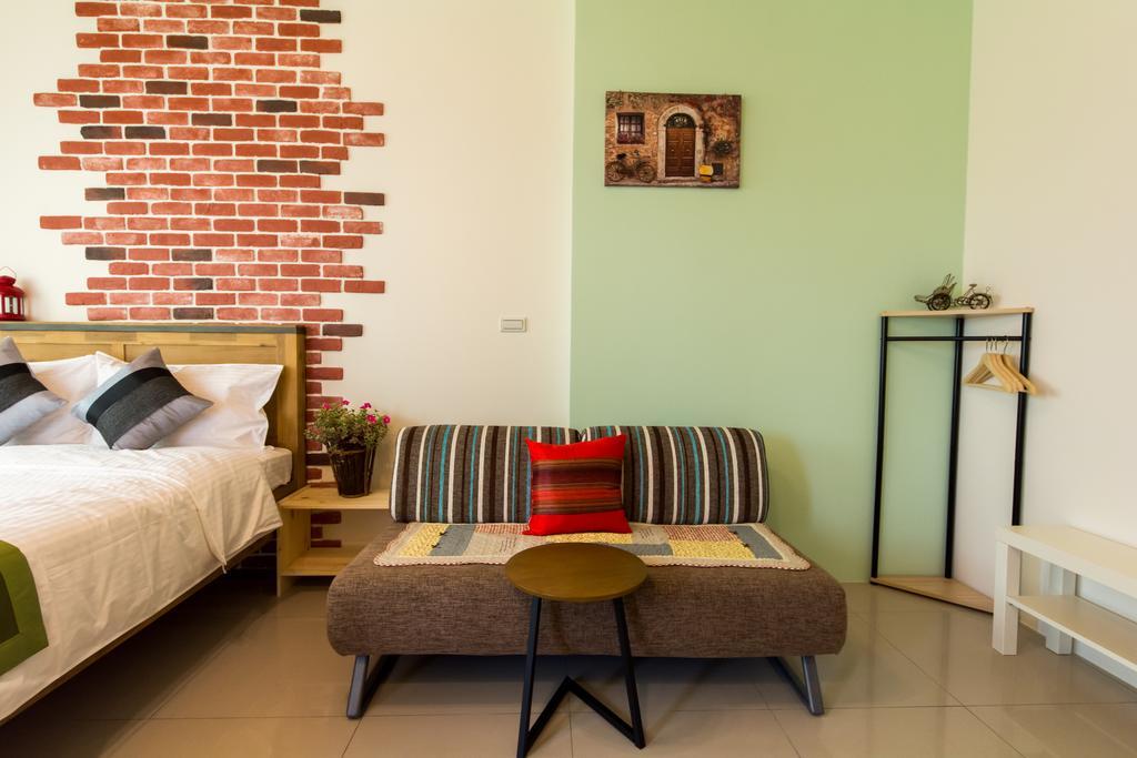 Fruit B&B Jiaoxi Bagian luar foto