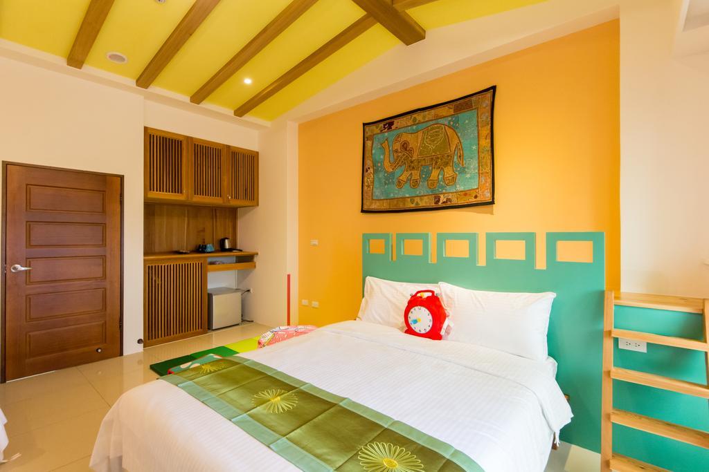 Fruit B&B Jiaoxi Bagian luar foto
